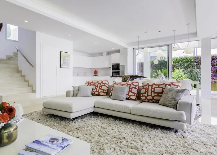 Villa Fantastica Moderna En Rio Real